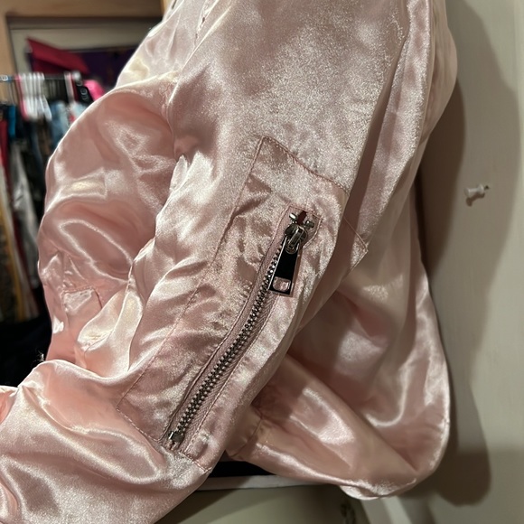 Bomber jacket - Picture 3 of 11